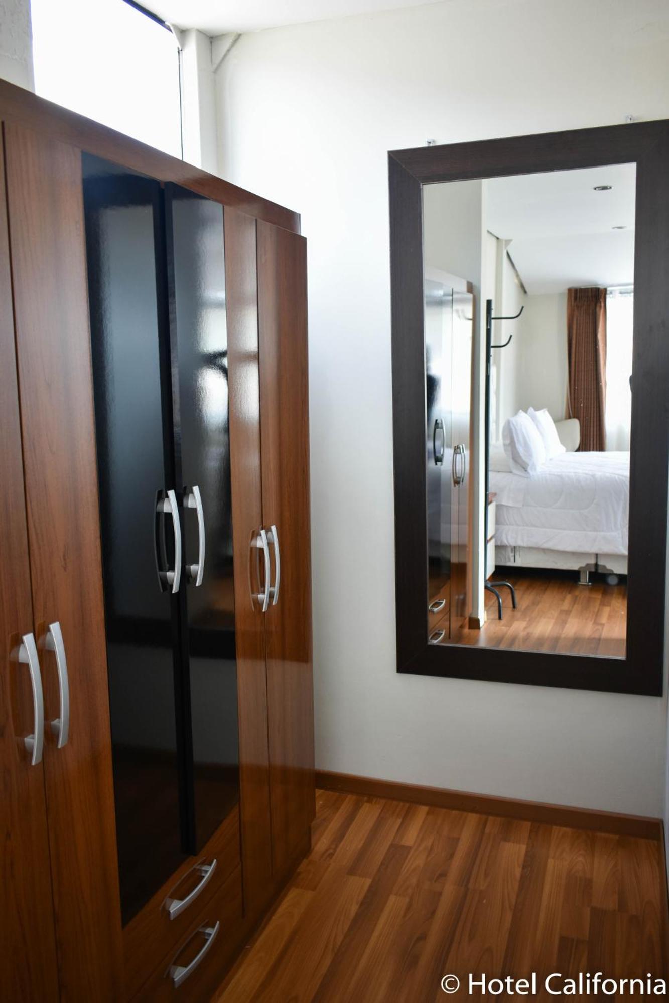 Hotel California Калька Номер фото